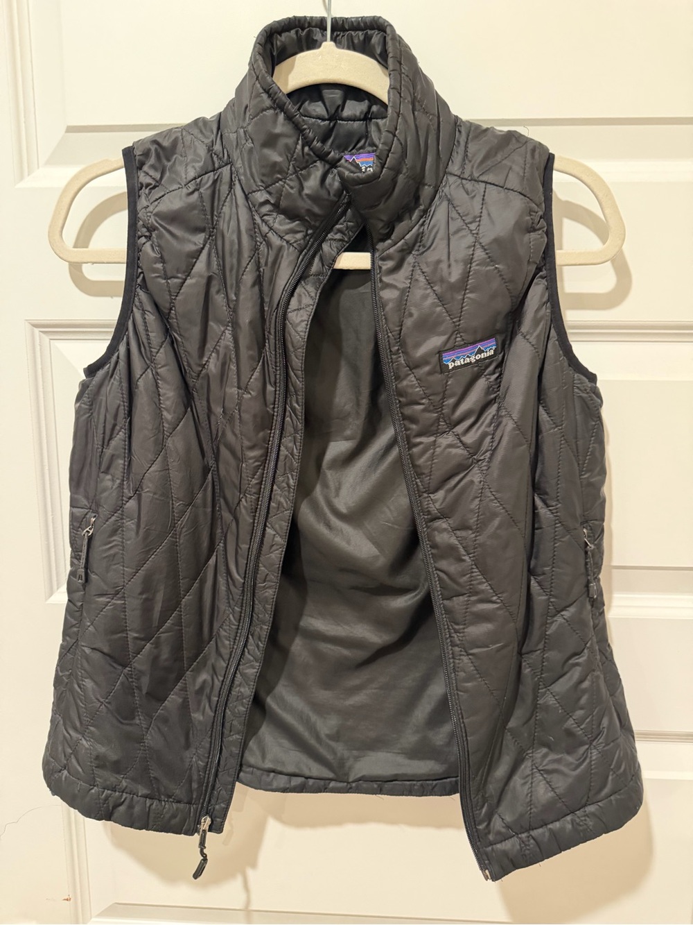 Patagonia Women’s Quilted Vest in Charcoal Black